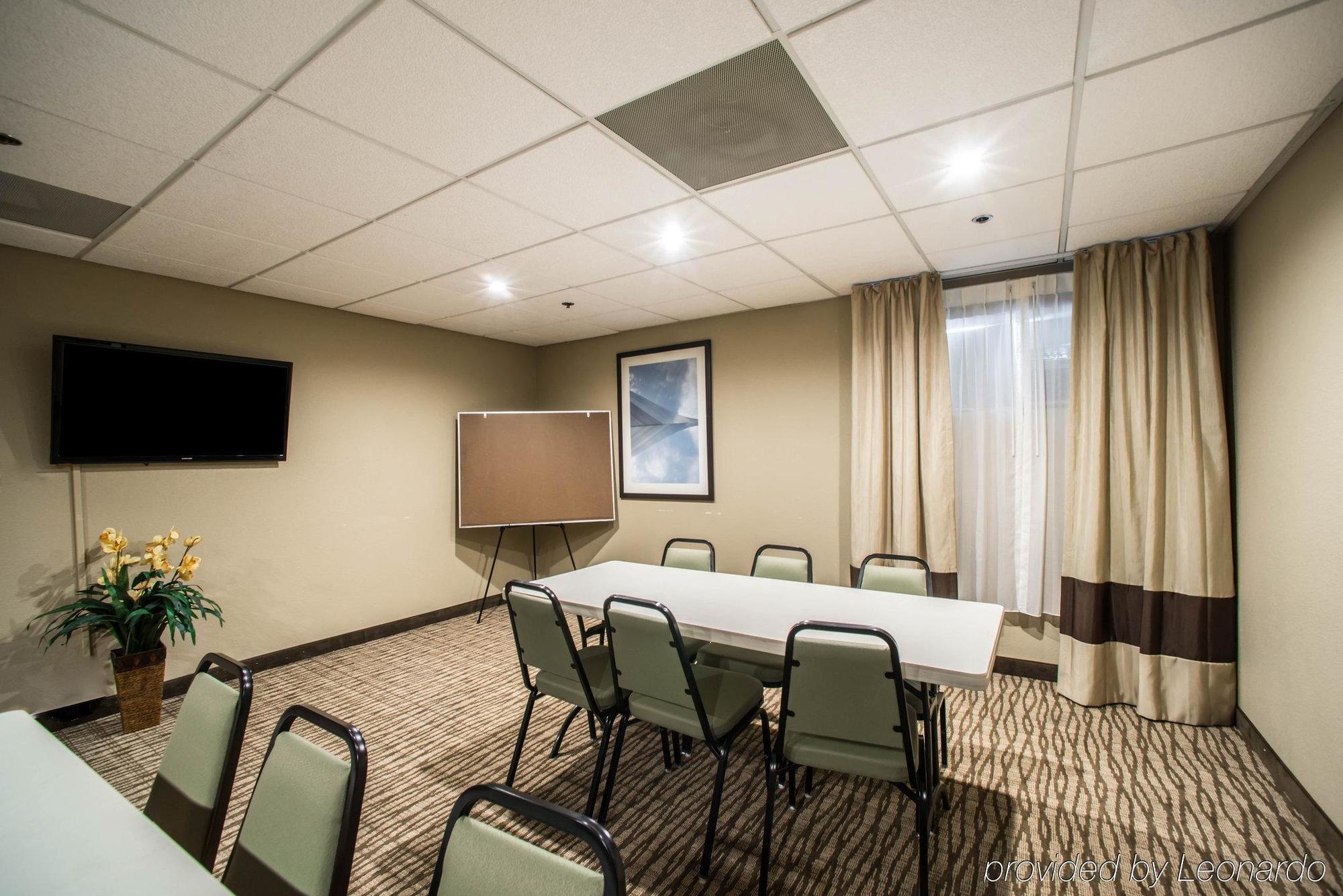 Comfort & St Louis-hazelwood Hotel